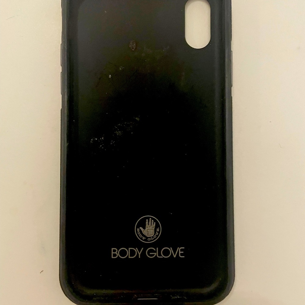 Perfect condition I phone x/Xs body glove case